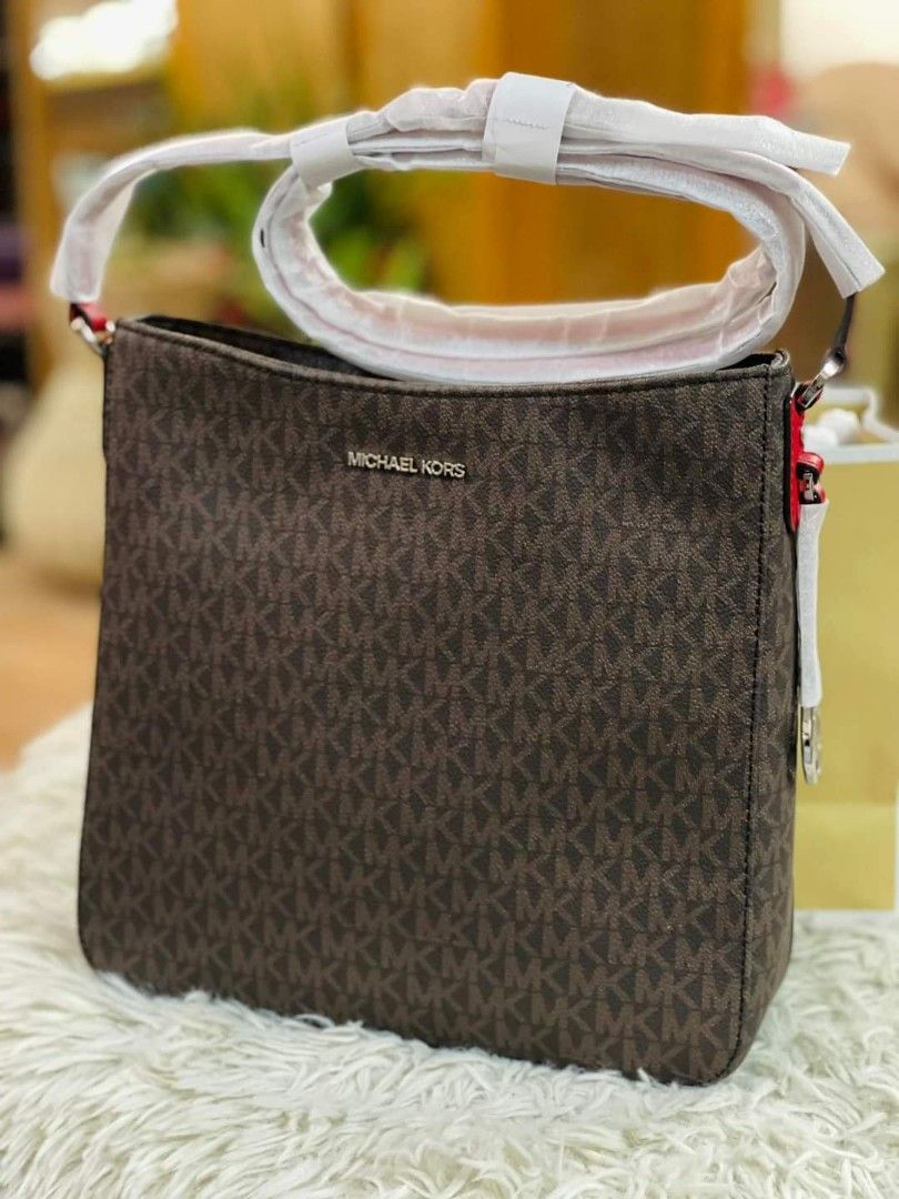 MK Large Messenger Bag Women s Fashion Bags Wallets Cross body Bags on Carousell