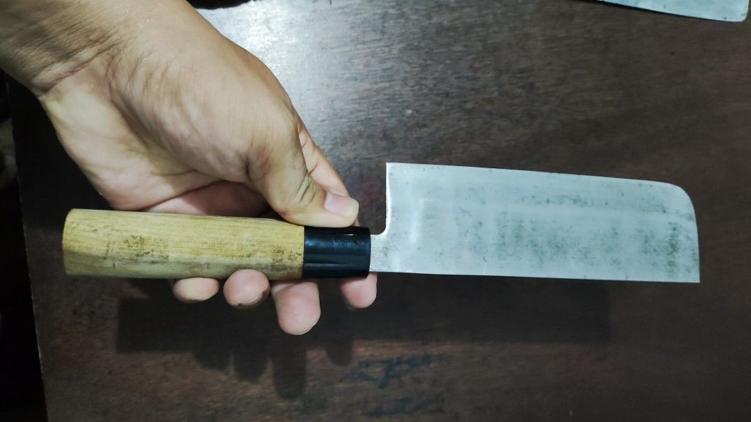 Nakiri Japanese Knife (Category: Knives & Chopping Boards) located in Paranaque City. Submitted by dadzkie0304 (Listing ID 1285210797, Image 2). Description: Nakiri Japanese knife blade length 170mm x 300mm blade width 50mm matalas.