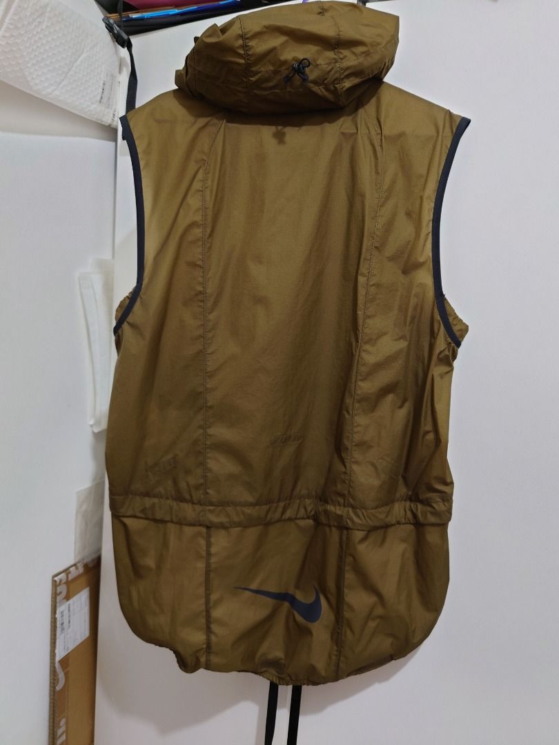 Nikelab AAE 1.0 nike crossover tank jacket Carousell
