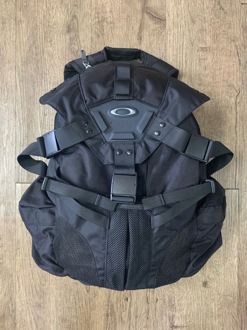 Oakley men's icon pack 3.0 backpack sale