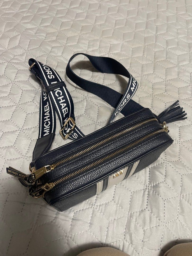 Michael michael kors metallic hotsell deco small camera bag