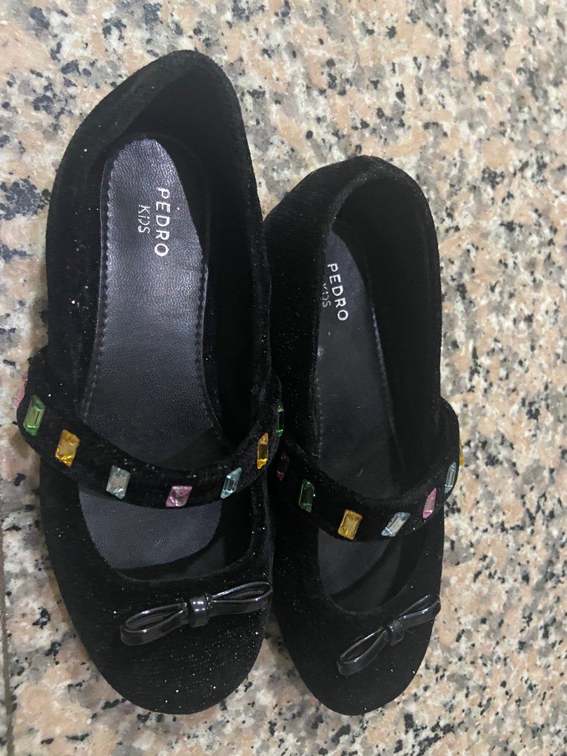 Girls black clearance sandals size 2