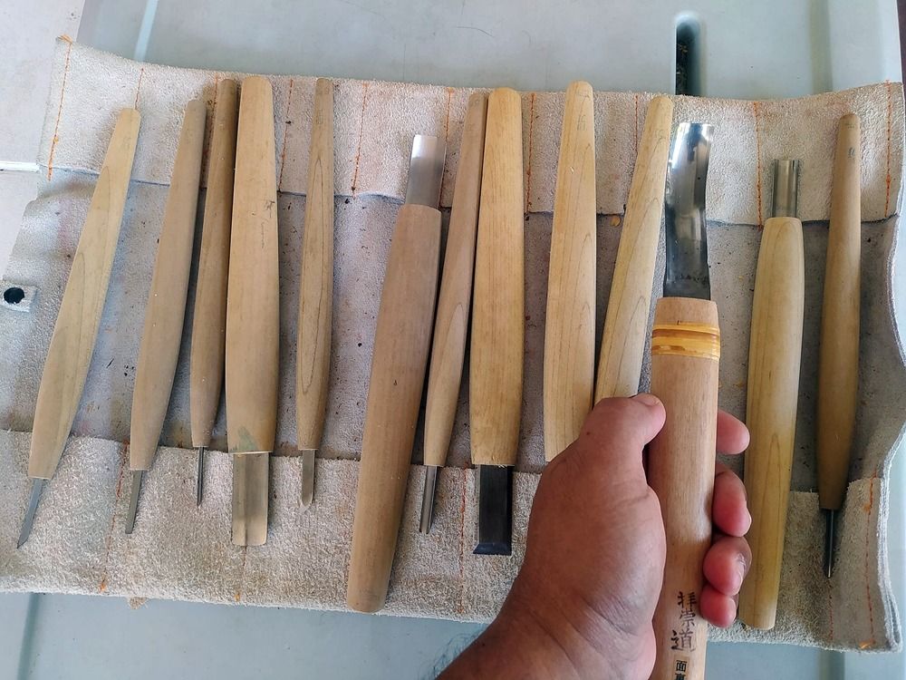 Professional Wood / Leather Carving Tools (Category: Craft Supplies & Tools) located in Paranaque City. Submitted by juan_luma (Listing ID 1285101301, Image 1). Description: Professional Wood / Leather Carving Tools Japan, sharp blades Good conditions Selling as is for less.
