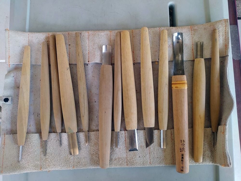Professional Wood / Leather Carving Tools (Category: Craft Supplies & Tools) located in Paranaque City. Submitted by juan_luma (Listing ID 1285101301, Image 2). Description: Professional Wood / Leather Carving Tools Japan, sharp blades Good conditions Selling as is for less.