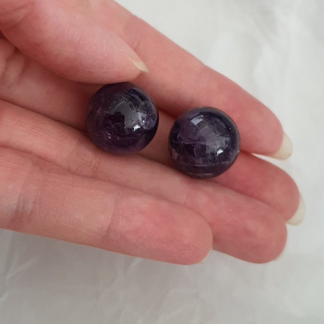 Purple stones top