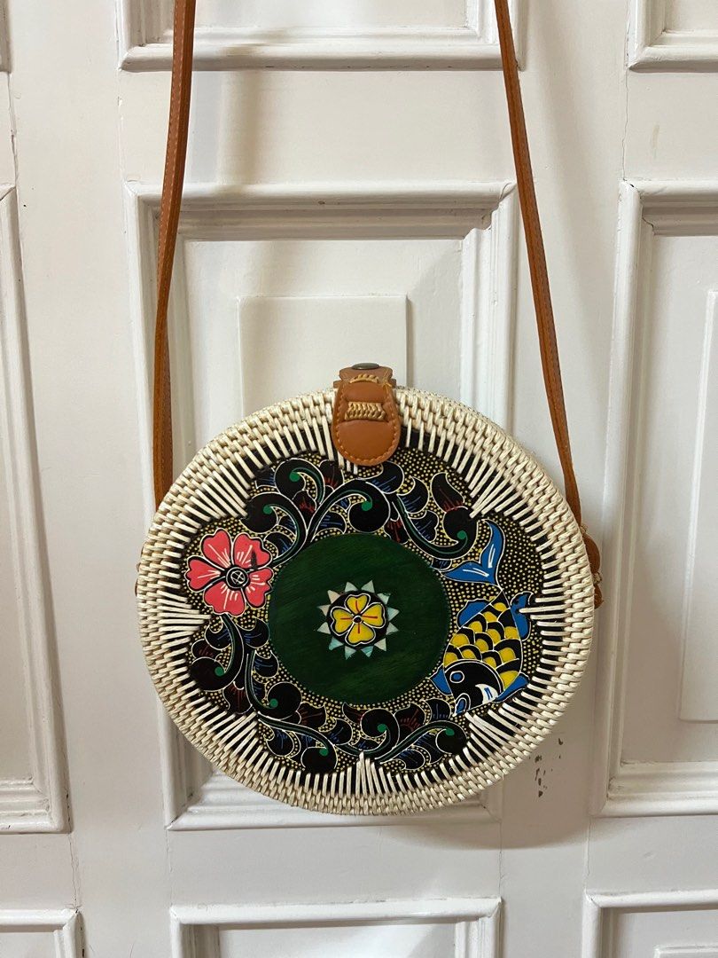Rattan bag (Category: Cross-body Bags) located in Davao. Submitted by thedeclutterMD (Listing ID 1285183300, Image 2). Description: Fixed price.