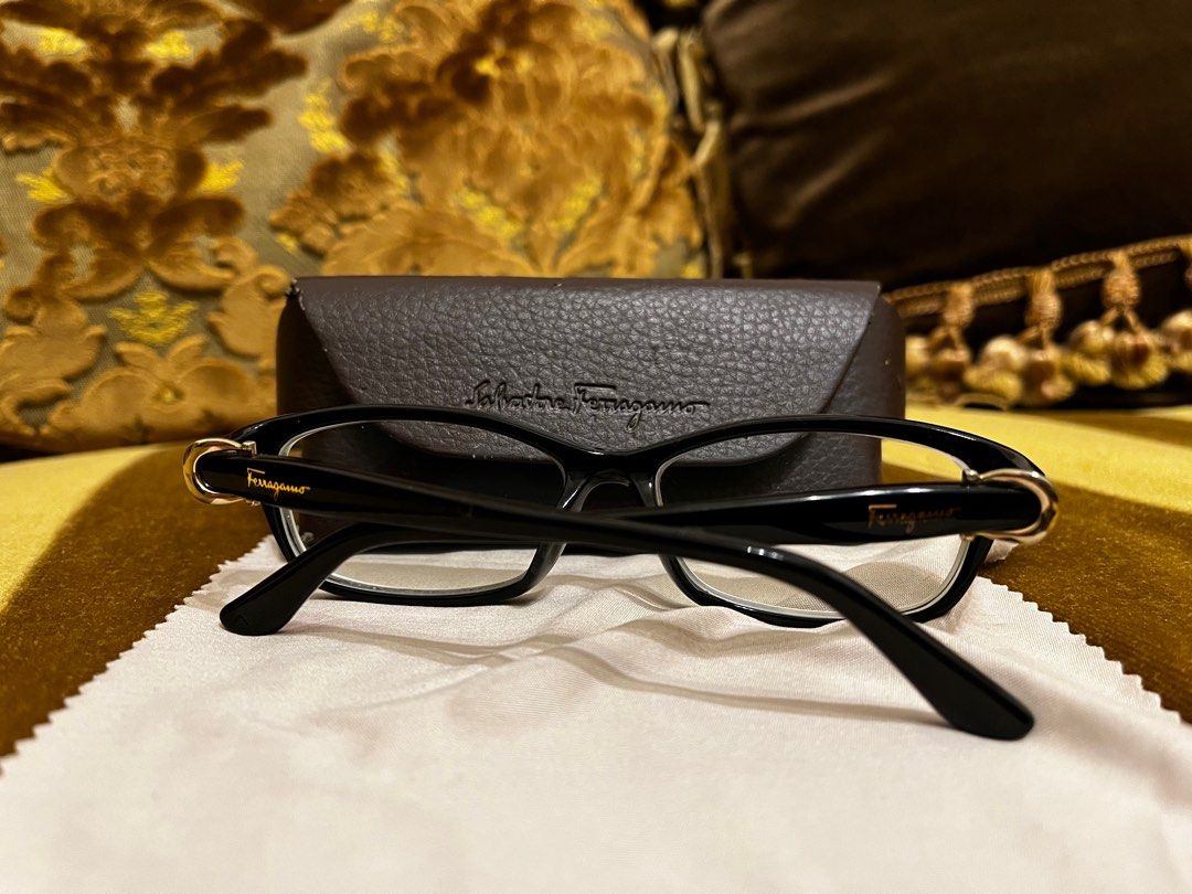 真品salvatore ferragamo義大利-菲拉格慕方框眼鏡，近全新（原廠