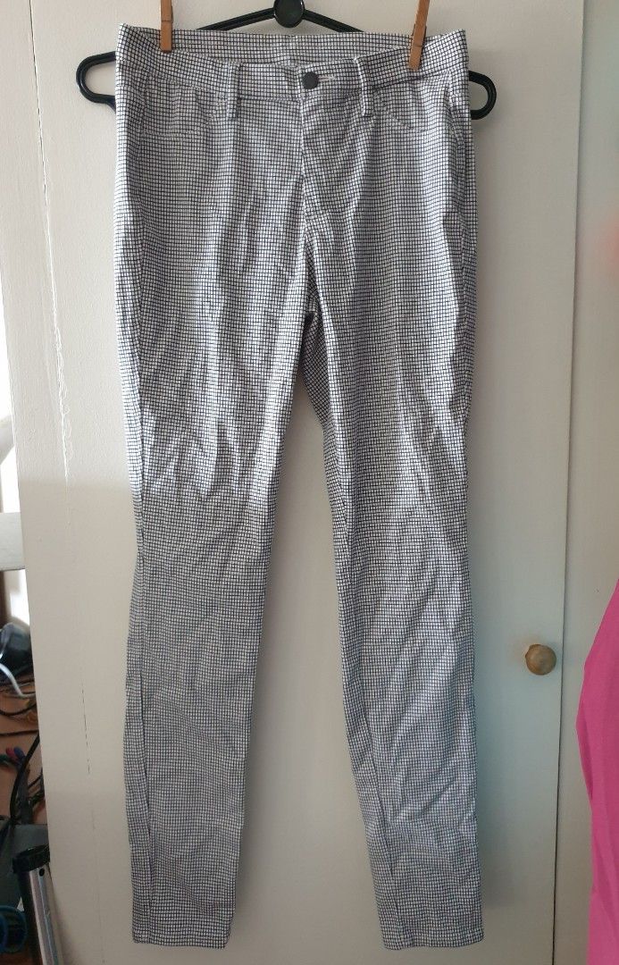 Checkered Pants, Women's Fashion, Bottoms, Jeans & Leggings on Carousell