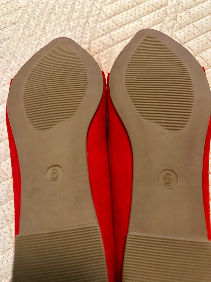 SOLEMATE Red Flats (Category: Flats & Sandals) located in Bulacan. Submitted by ecache (Listing ID 1285102678, Image 3). Description: .