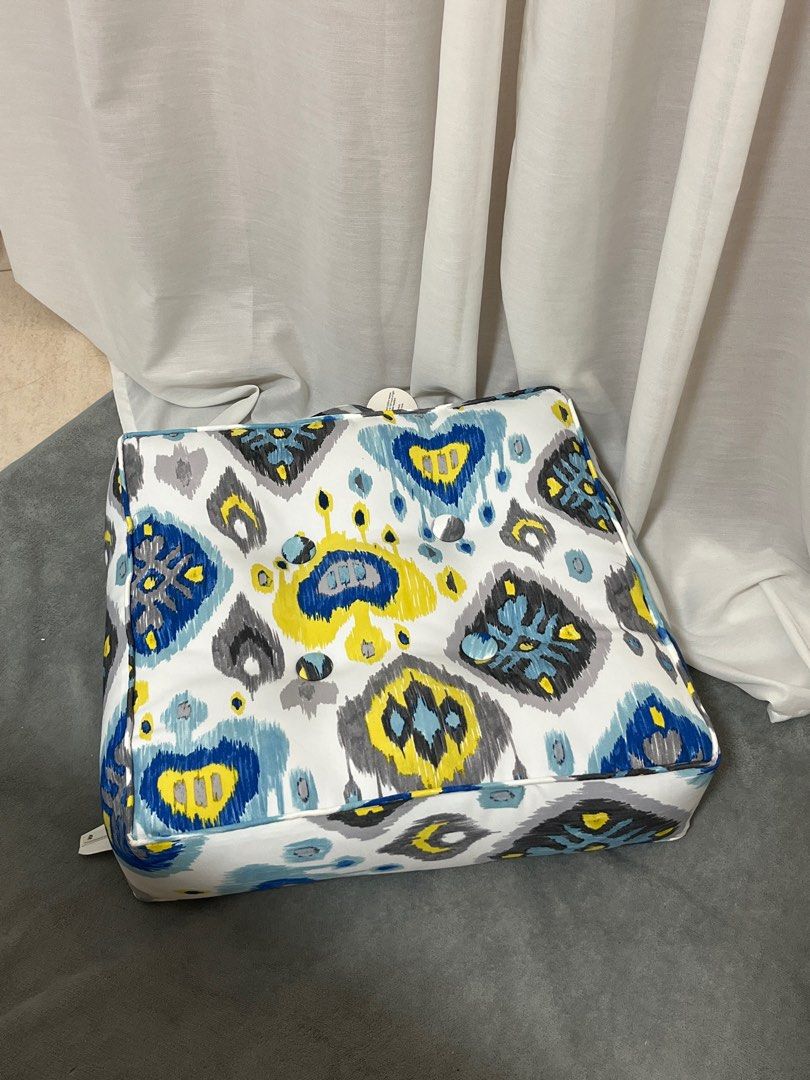 Spotlight floor cushion sale