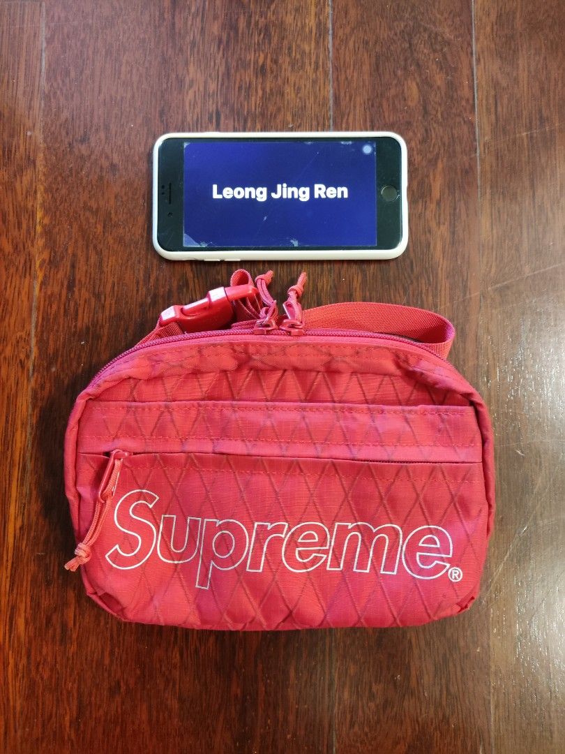 Supreme Shoulder Bag FW18 Red