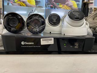 SWANN NVR CCTV CAMERA 8 channels w/ 4 camera