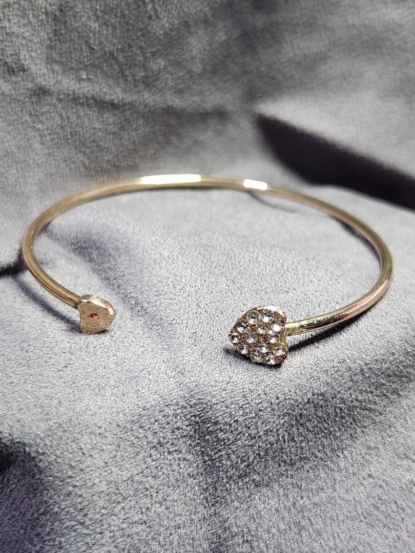 Gold Plated Heart Design Wrist Open Cuff Bangle B780 Women s