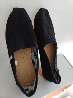 (Category: ) located in . Submitted by preloved14 (Listing ID 1285061600, Image 1). Description: .
