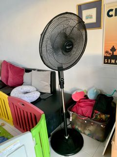 (Category: ) located in . Submitted by sarapk (Listing ID 1285230352, Image 1). Description: .