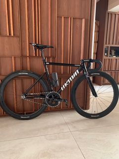 (Category: ) located in . Submitted by gurt_bikes (Listing ID 1285205775, Image 1). Description: .