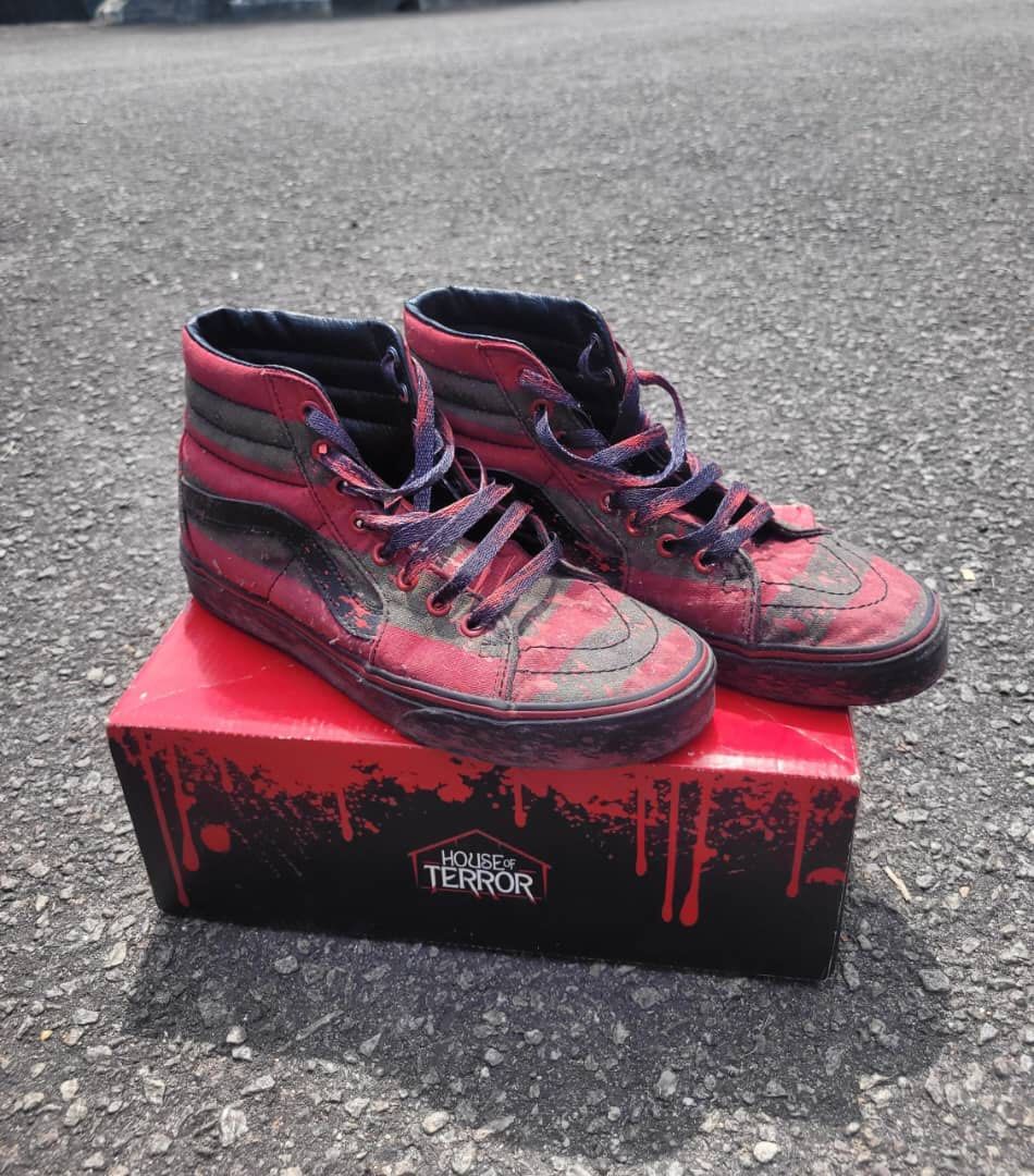 Vans house top shoes