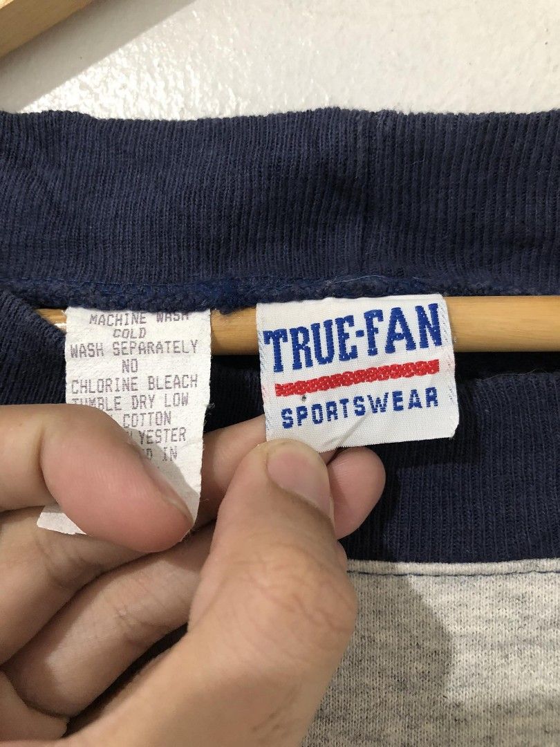 Vintage Cowboys Sweatshirt Jacket (Category: Coats, Jackets and Outerwear) located in Quezon City. Submitted by kensclothing (Listing ID 1285143710, Image 3). Description: Vintage Cowboys Sweatshirt Jacket Large Lenght - 28.5 Width - 25 Need wash only Excellent condition 1000 only pm me!.