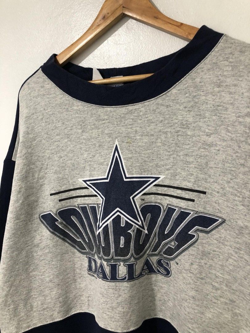 Vintage Cowboys Sweatshirt Jacket (Category: Coats, Jackets and Outerwear) located in Quezon City. Submitted by kensclothing (Listing ID 1285143710, Image 2). Description: Vintage Cowboys Sweatshirt Jacket Large Lenght - 28.5 Width - 25 Need wash only Excellent condition 1000 only pm me!.