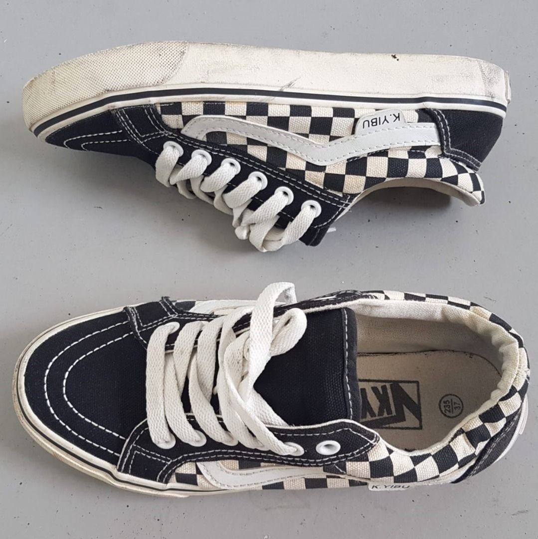 VKYB Black and White Sneakers Racing Model EUR 37 CM 23.5 US 6 Like Vans Designer Shoes BMX Surf Skateboarding Original Footwear Active