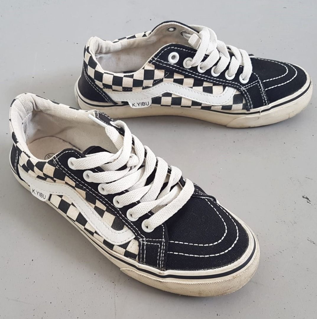 VKYB Black and White Sneakers Racing Model EUR 37 CM 23.5 US 6 Like Vans Designer Shoes BMX Surf Skateboarding Original Footwear Active