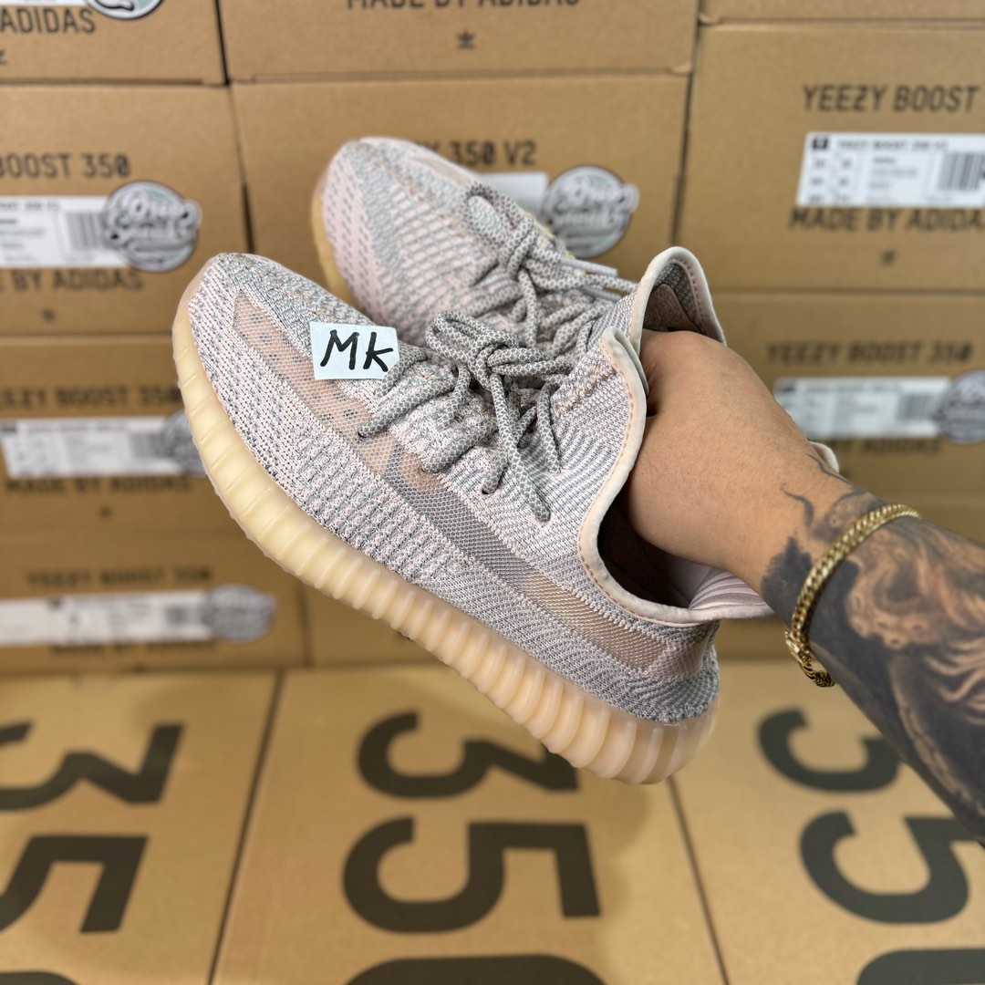 Synth discount 35 yeezy