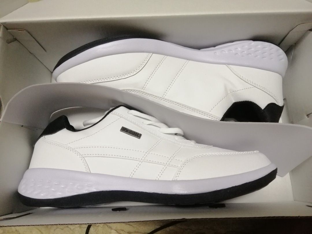 White sneakers discount for men branded
