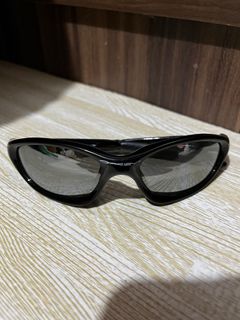 (Category: ) located in . Submitted by hellagoods24 (Listing ID 1285174431, Image 1). Description: .