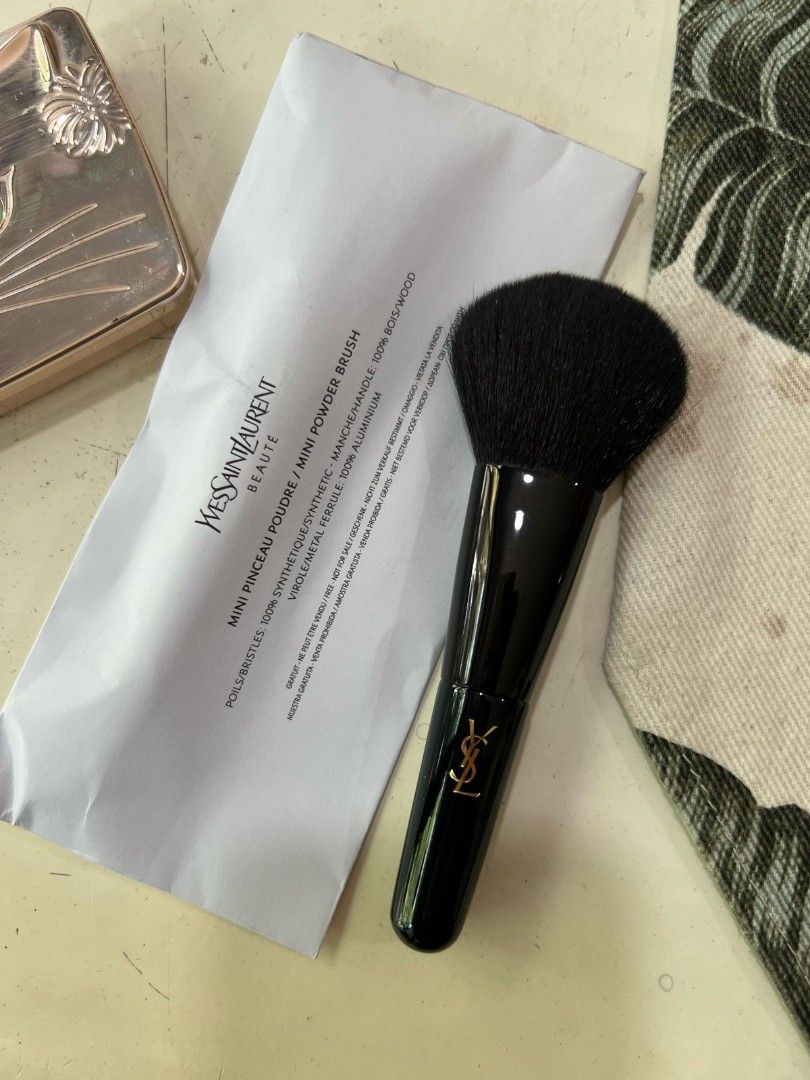 Ysl powder brush outlet
