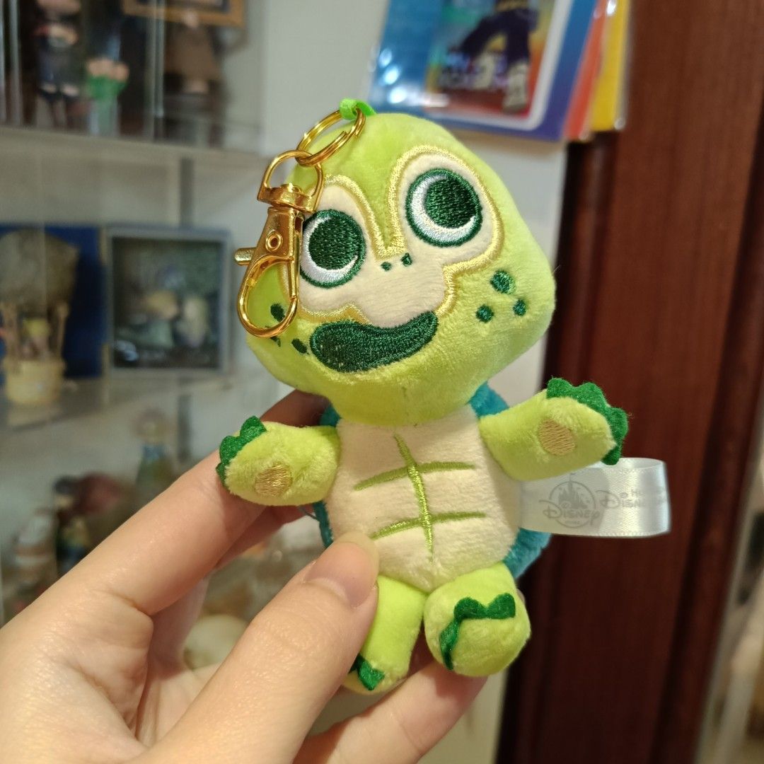 達菲家族怪表情星黛露烏龜奧樂米拉吊飾鑰匙圈, 書籍、休閒與玩具, 玩具、公仔、桌遊在旋轉拍賣