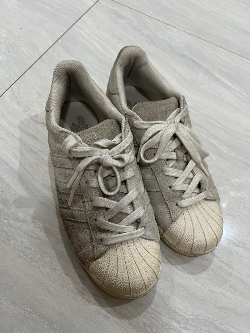 Adidas superstar suede cream Fesyen Wanita Sepatu di Carousell