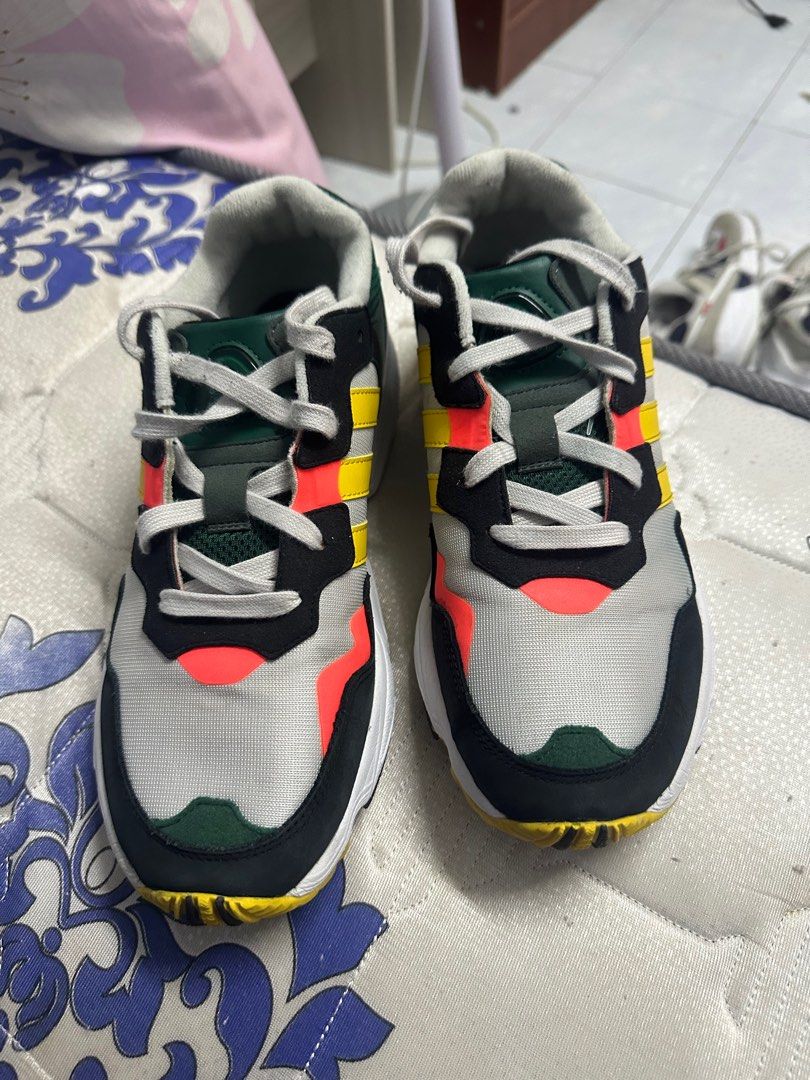 8.5 adidas to nike sales