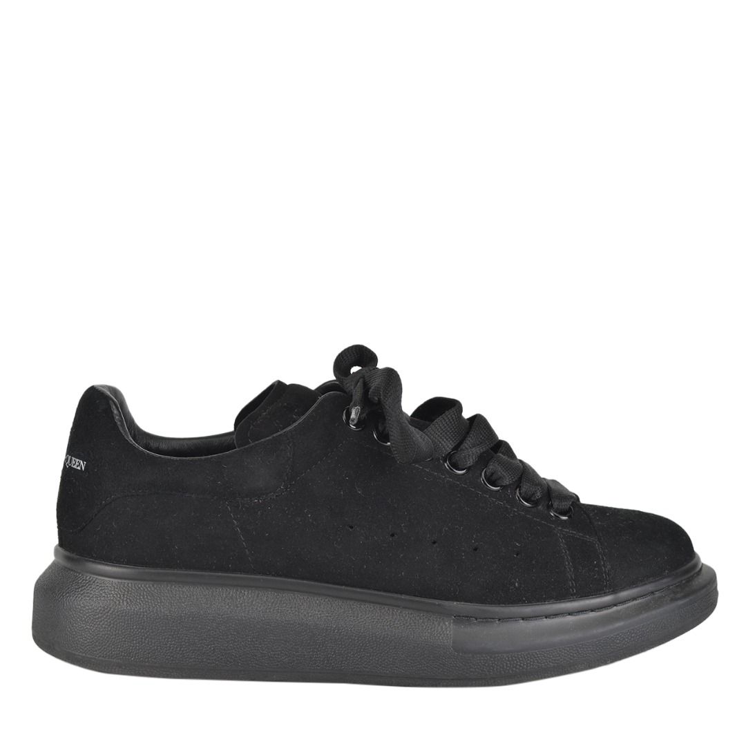 Black suede alexander mcqueen trainers discount
