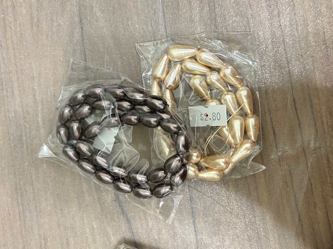 assorted beads & string (Category: Craft Supplies & Tools) located in Singapore. Submitted by jiasfishmarket (Listing ID 1285496696, Image 3). Description: assorted beads and string for sale! screenshot and circle then dm for price!! .