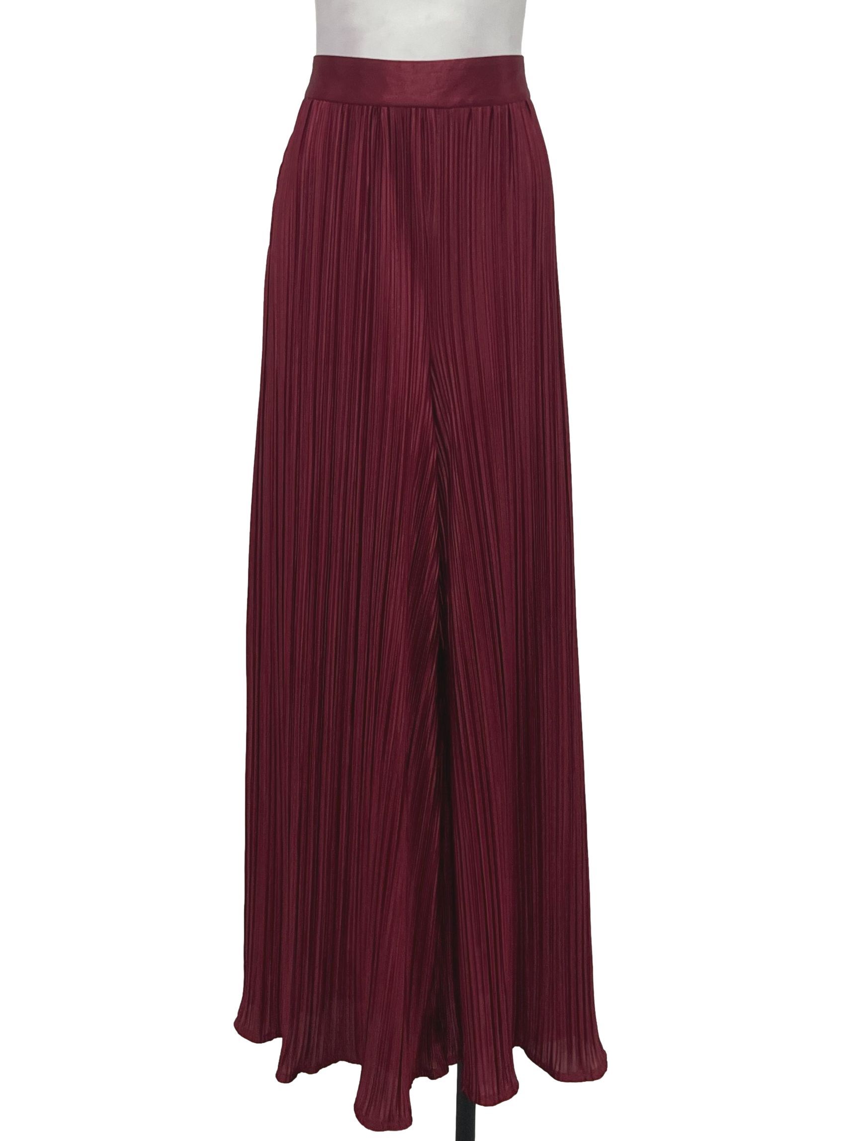 Red discount pleated pants