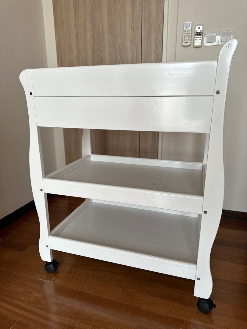 Babies r us sleigh changing table 2025