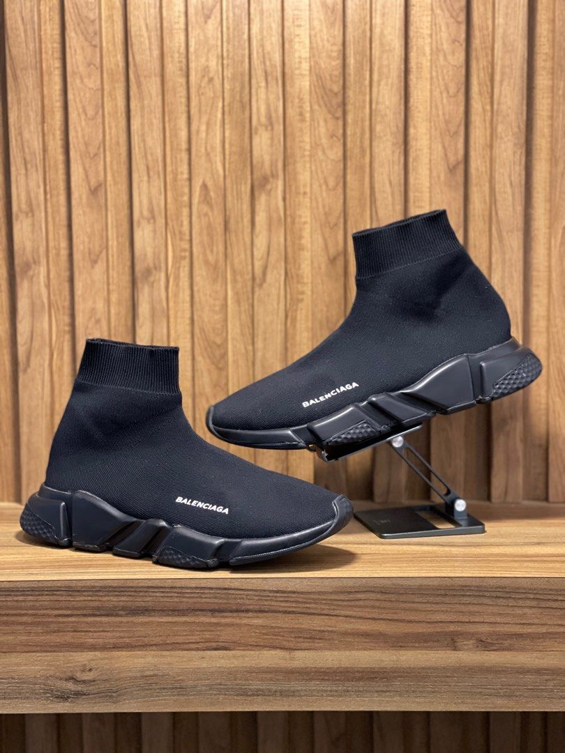 Triple black speed on sale trainer