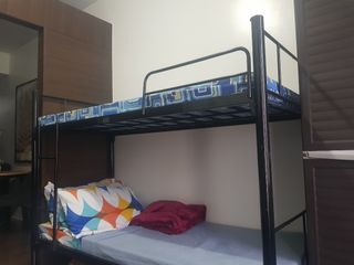 Bedspace/condo sharing in makati