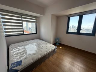 BRAND NEW BIG CUT 1BR Corner Unit in The Rise Makati For Rent
