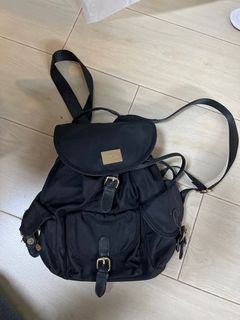 （分類：）位於 。 由 maannyy 提交（商品編號 1285335105，圖片 1）。簡介： 。