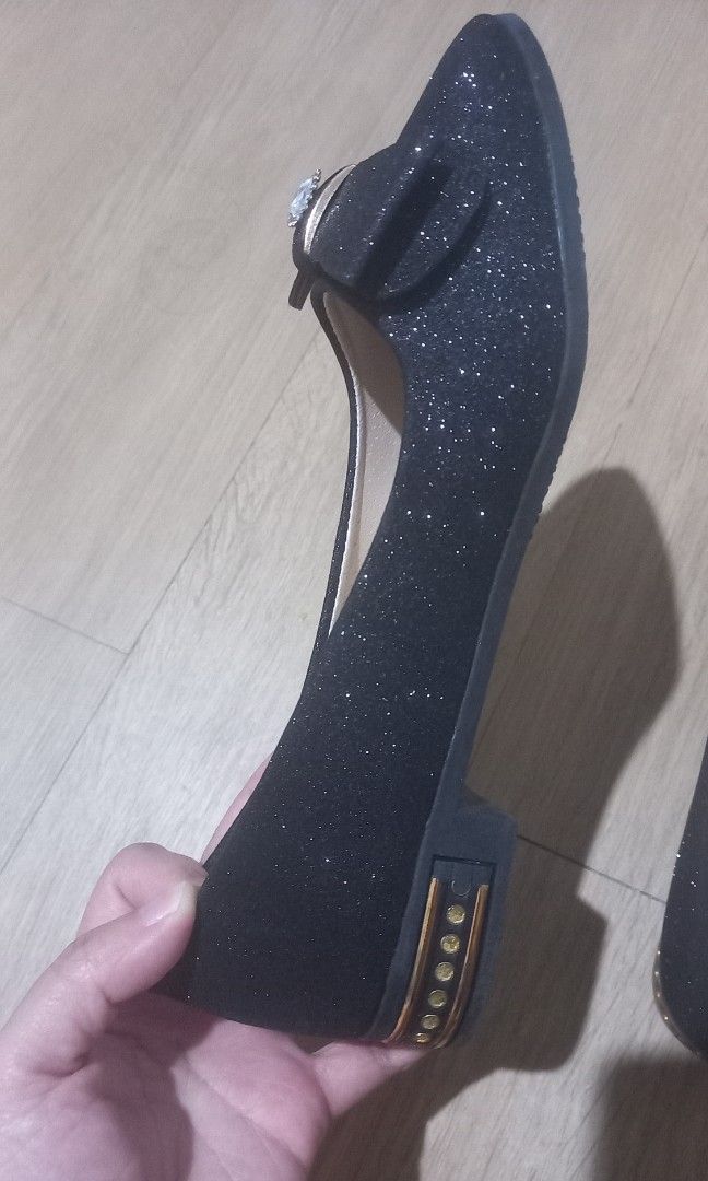 Black glittery doll shoes with heel (Category: Heels) located in Manila. Submitted by beautiful.oasis (Listing ID 1285443141, Image 3). Description: For size 7 to 8 feet with 1 inch heel.