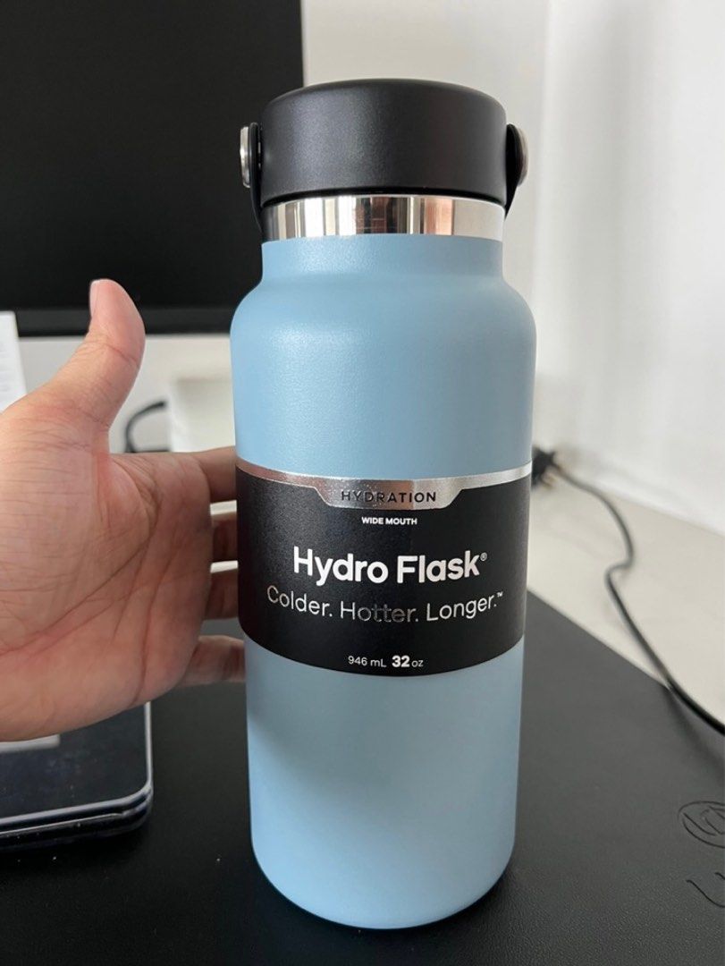BNIB Hydroflask 32 oz/946 ml Thermal Flask Water bottle, Furniture