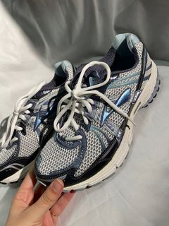 Brooks running shoes singapore on sale