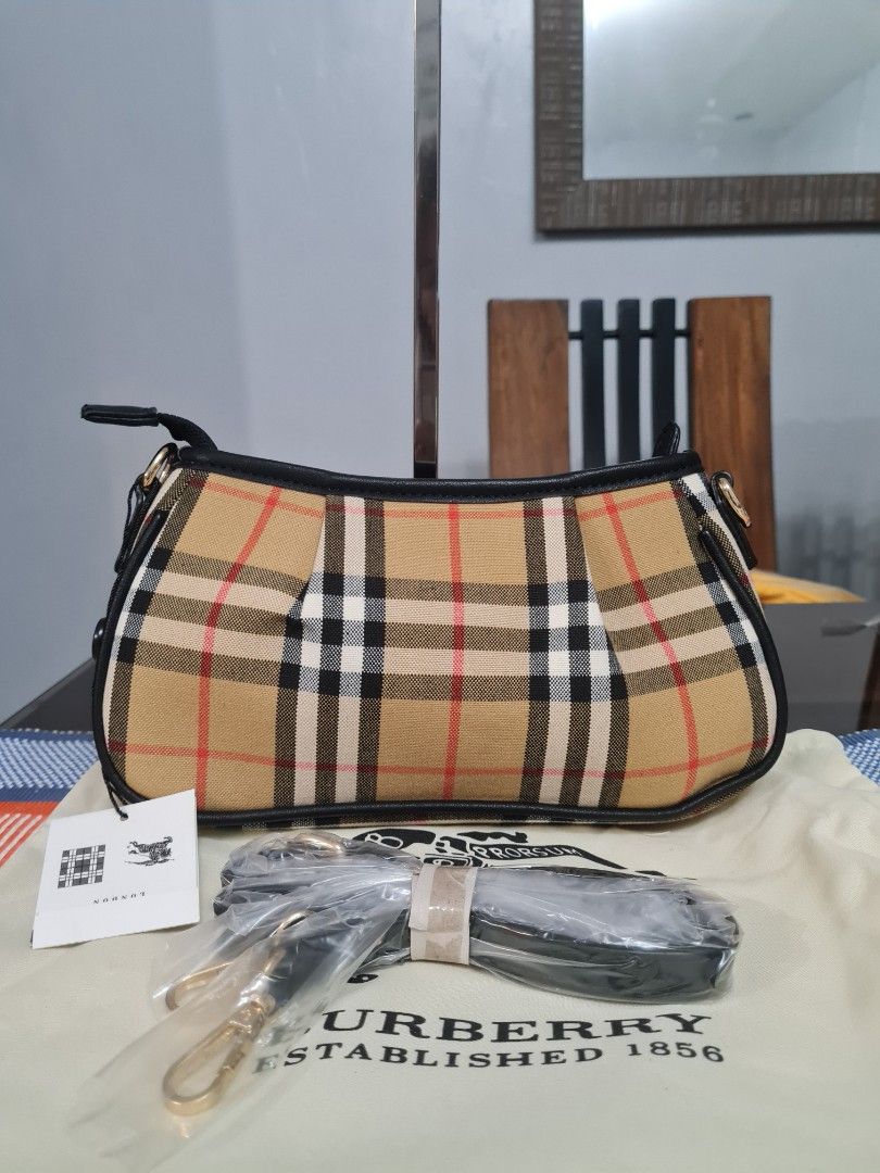 Burberry sling bag