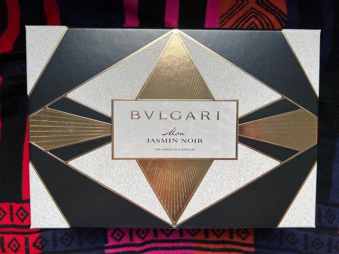 Bvlgari mon jasmin noir gift set top