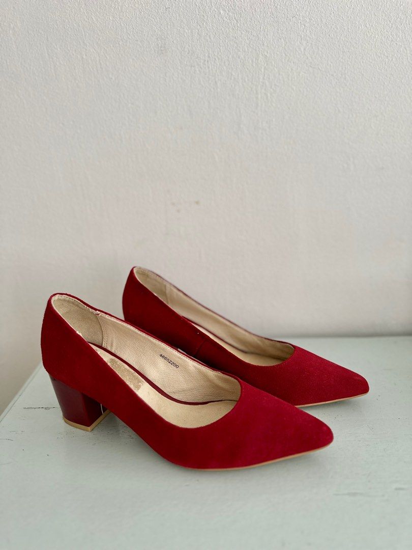 Clarks pumps red clearance