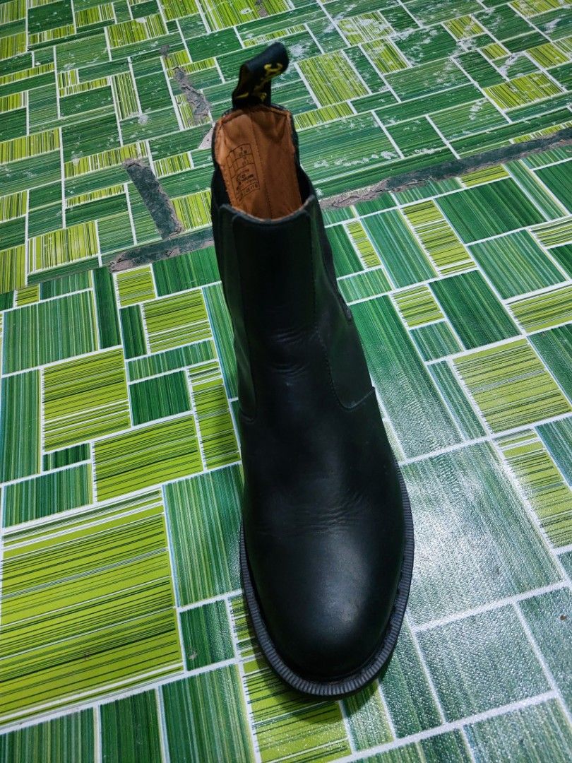 Martens victor discount