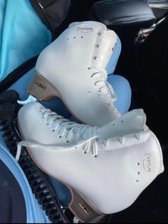 Edea (Ice Skate shoes)