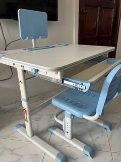 Alex daisy store pluto study table