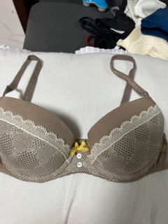 SO 32B on tag Sister Sizes: 34A, 30C Thin pads